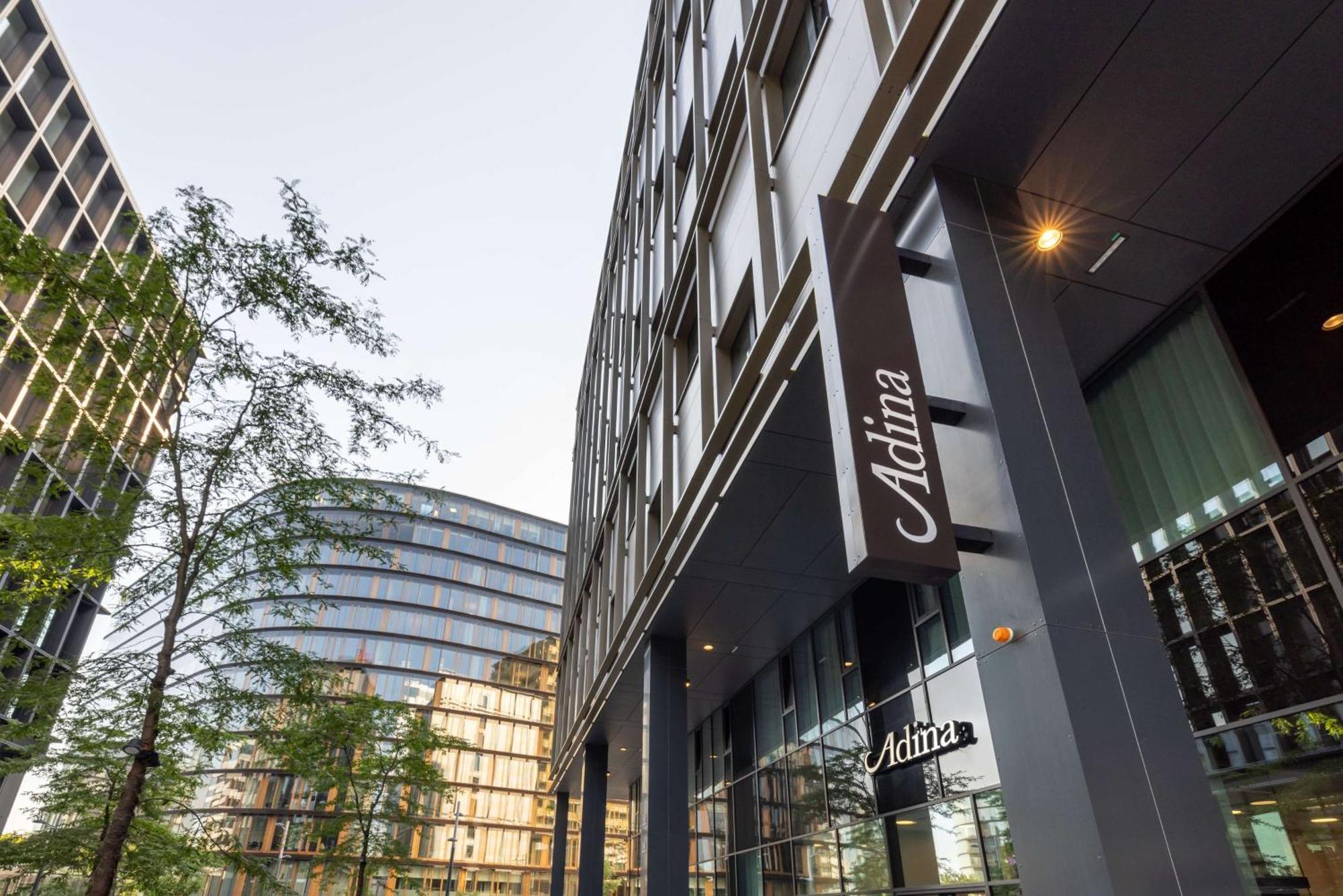 Hotel apartamentowy Adina Serviced 4*